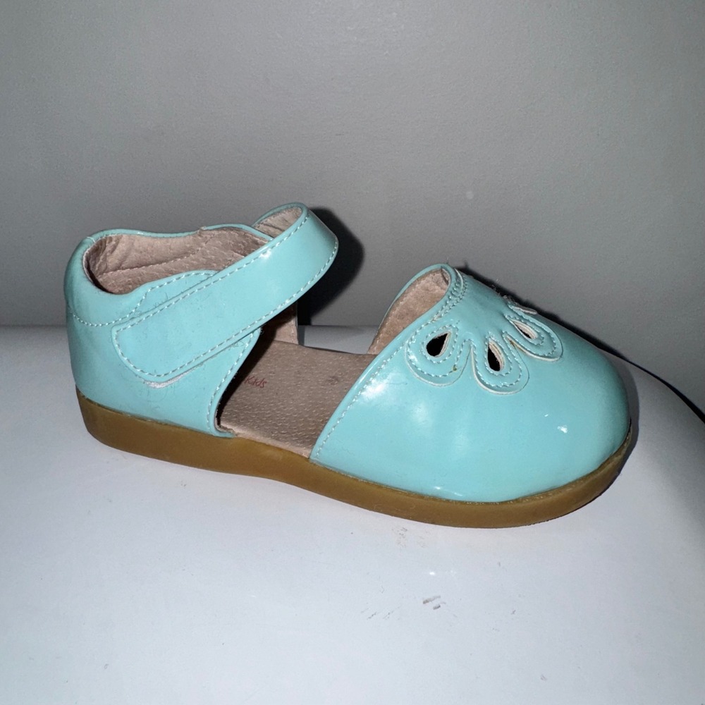 Shrimp & Grits Kids Sandal (RT only) Aqua Blue Flower Accent Hook & Loop‎ Size 2